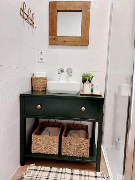 The Bird House Apartment Nazare Bagian luar foto